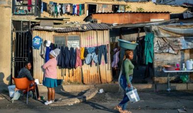 Güney Afrika’da genel seçim: Ülke 30 yıl sonra hala ‘ekonomik apartheid’ ile mücadele ediyor