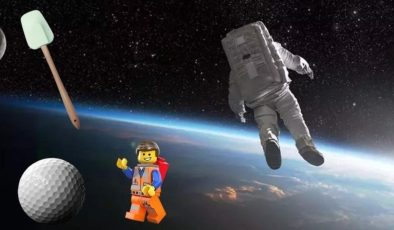 Legodan, spatulaya… Astronotlar tarafından uzayda bırakılan 7 tuhaf nesne