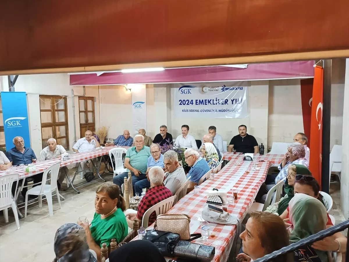 Kilis SGK İl Müdürlüğü tarafından düzenlenen emeklilere moral gecesi