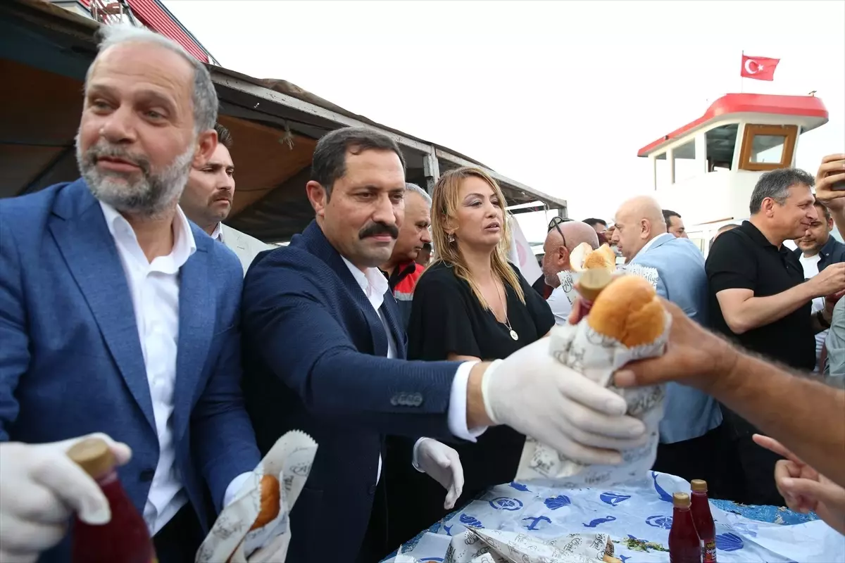 Hatay’da Balıkçılar Mavi Sulara Açıldı